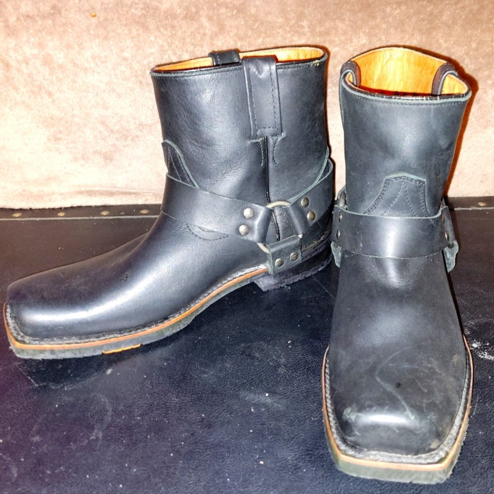 Men's size 9 Harley Davidson boots